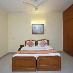 Отель OYO Rooms Govindpuri Metro 2* Стандартный номер с различными типами кроватей фото 3