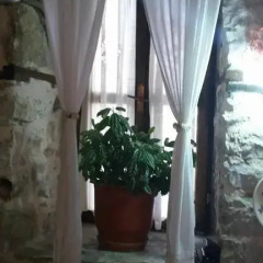 Отель Bujtina Kodiket Guesthouse Албания, Берат - отзывы, цены и фото номеров - забронировать отель Bujtina Kodiket Guesthouse онлайн помещение для мероприятий фото 2
