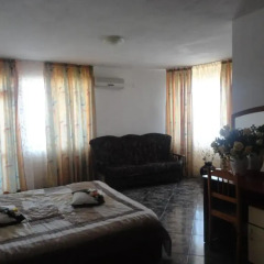 Отель Odesos Guest House Стандартный номер фото 5