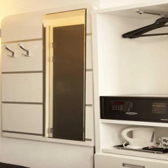 Cc Hotel 3* Стандартный номер фото 32