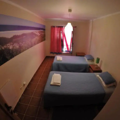 Supertubos Beach Hostel Стандартный номер с различными типами кроватей
