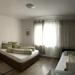 Апартаменты City Apartments Portico Меран комната для гостей фото 2