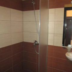Отель Green Life Ski & Spa Alexander Services Apartments Болгария, Банско - отзывы, цены и фото номеров - забронировать отель Green Life Ski & Spa Alexander Services Apartments онлайн ванная фото 2