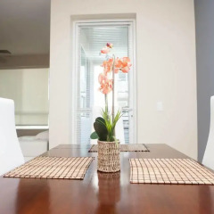 Отель Luxury Two Bedroom Near The Grove США, Лос-Анджелес - отзывы, цены и фото номеров - забронировать отель Luxury Two Bedroom Near The Grove онлайн помещение для мероприятий