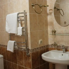 Гостиница Riverside Apartments Казахстан, Нур-Султан - отзывы, цены и фото номеров - забронировать гостиницу Riverside Apartments онлайн ванная