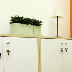 Whole Wide World Hostel сейф в номере