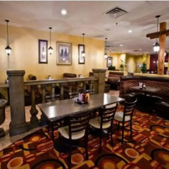 Отель Tuscany Suites & Casino гостиничный бар