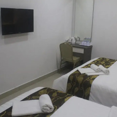 D'Metro Hotel 3* Стандартный семейный номер с двуспальной кроватью фото 4