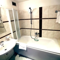 Отель Nese Pramogu Bankas Guest House 4* Стандартный номер с различными типами кроватей фото 5