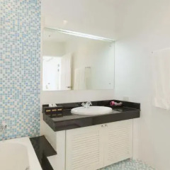 Отель Ocean Breeze 3H ванная