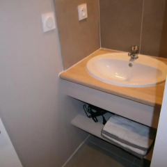 Отель Appartements Bellecour - Lyon Cocoon Франция, Лион - отзывы, цены и фото номеров - забронировать отель Appartements Bellecour - Lyon Cocoon онлайн ванная фото 2
