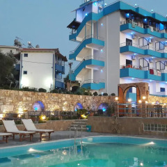 Отель Lukova Holidays Албания, Саранда - отзывы, цены и фото номеров - забронировать отель Lukova Holidays онлайн бассейн фото 3