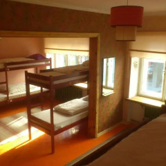 Euphoria Hostel Кровать в общем номере с двухъярусными кроватями
