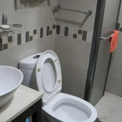 Апартаменты Yijia Apartment (Shenzhen City World) ванная фото 2