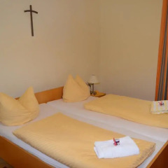 Отель Gästehaus Im Priesterseminar Salzburg 3* Стандартный номер фото 2