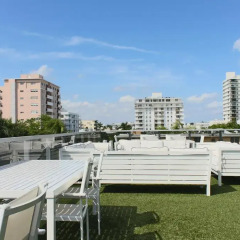 Отель Gale South Beach, Curio Collection by Hilton пляж