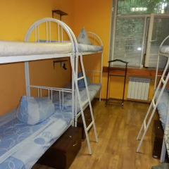 Гостиница Yourhostel Svyatoshino Кровать в общем номере с двухъярусной кроватью
