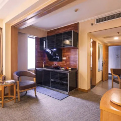 Sino Hotel Guangzhou в номере