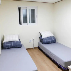 Отель Namsan Gil House 2* Стандартный номер с различными типами кроватей фото 27