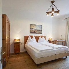 Отель Ottmanngut Suite and Breakfast Меран комната для гостей