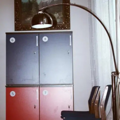 Squirrel Hostel Tbilisi сейф в номере