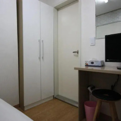 Отель K-POP GUESTHOUSE Seoul Station 2* Стандартный номер с различными типами кроватей (общая ванная комната) фото 3