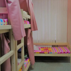 Rus Nagatinskaya Hostel Кровать в женском общем номере с двухъярусной кроватью