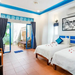 Отель Local Beach Homestay 2* Номер Делюкс с различными типами кроватей фото 2