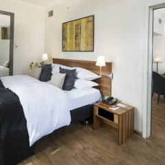 Central Plaza Hotel 4* Люкс
