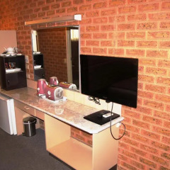 Отель Central Yarrawonga Motor Inn 3* Номер Делюкс с различными типами кроватей фото 5