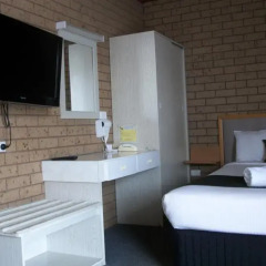 Отель Country Home Motor Inn 3* Стандартный номер с различными типами кроватей фото 5