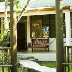 Hotel Jaguar Inn Tikal 3* Бунгало с различными типами кроватей фото 21