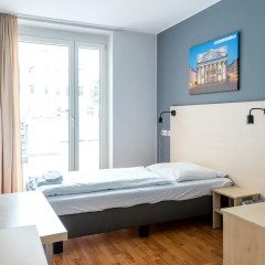 Отель A&O Wien Stadthalle 2* Стандартный номер с различными типами кроватей