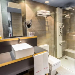 Отель Petit Palace Mayor Plaza 4* Стандартный номер с двуспальной кроватью фото 9