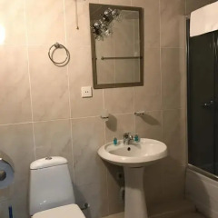 Отель B&B Old Tbilisi 3* Стандартный семейный номер с двуспальной кроватью фото 9