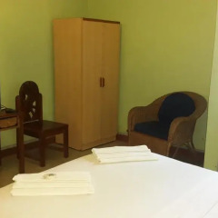 Отель Almond Tree Guest House 3* Стандартный номер с двуспальной кроватью (общая ванная комната) фото 3