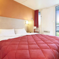 Отель Premiere Classe Paris Ouest - Pont de Suresnes 2* Стандартный номер с двуспальной кроватью
