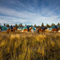 Отель Kakslauttanen Arctic Resort - Igloos and Chalets бассейн