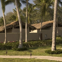 Отель Isla Tajín Beach & River Resort пляж