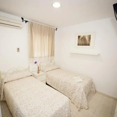 Отель Hostal Avenida Испания, Кониль-де-ла-Фронтера - отзывы, цены и фото номеров - забронировать отель Hostal Avenida онлайн комната для гостей фото 3