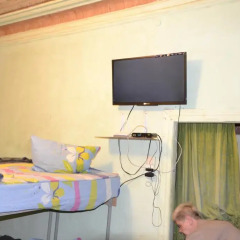 Hostel na Vokzalnom Кровать в мужском общем номере с двухъярусной кроватью