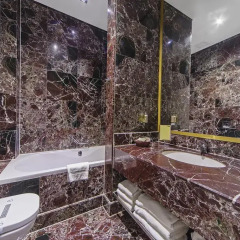 Отель Misafir Suites 8 Istanbul 4* Люкс с различными типами кроватей фото 3