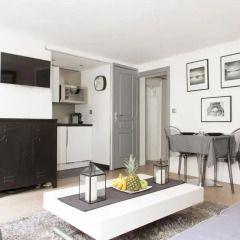 Отель Private Apartment - Tuileries - Louvre Франция, Париж - отзывы, цены и фото номеров - забронировать отель Private Apartment - Tuileries - Louvre онлайн комната для гостей фото 4
