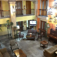 Отель Santiago De Compostela Hotel Мексика, Гвадалахара - отзывы, цены и фото номеров - забронировать отель Santiago De Compostela Hotel онлайн интерьер отеля фото 3