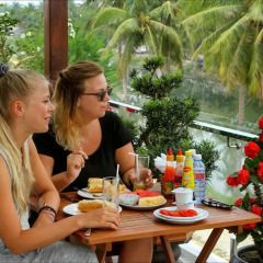 Отель Azalea Homestay 2* Номер Делюкс с двуспальной кроватью фото 8