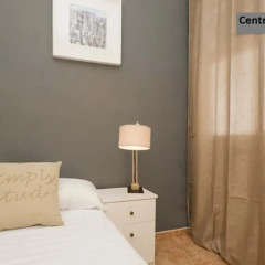 Апартаменты Centric Lodge Apartments Барселона комната для гостей фото 2