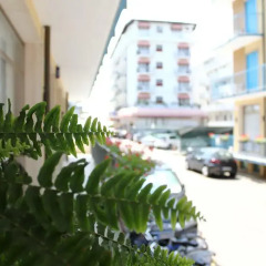 Hotel Azzorre & Antille парковка