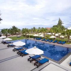 Casuarina Jomtien Hotel фитнесс-зал