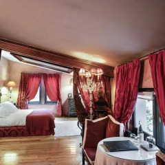 Cour Des Loges Hotel 5* Полулюкс с различными типами кроватей