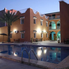 Отель La Vallée Марокко, Уарзазат - отзывы, цены и фото номеров - забронировать отель La Vallée онлайн бассейн